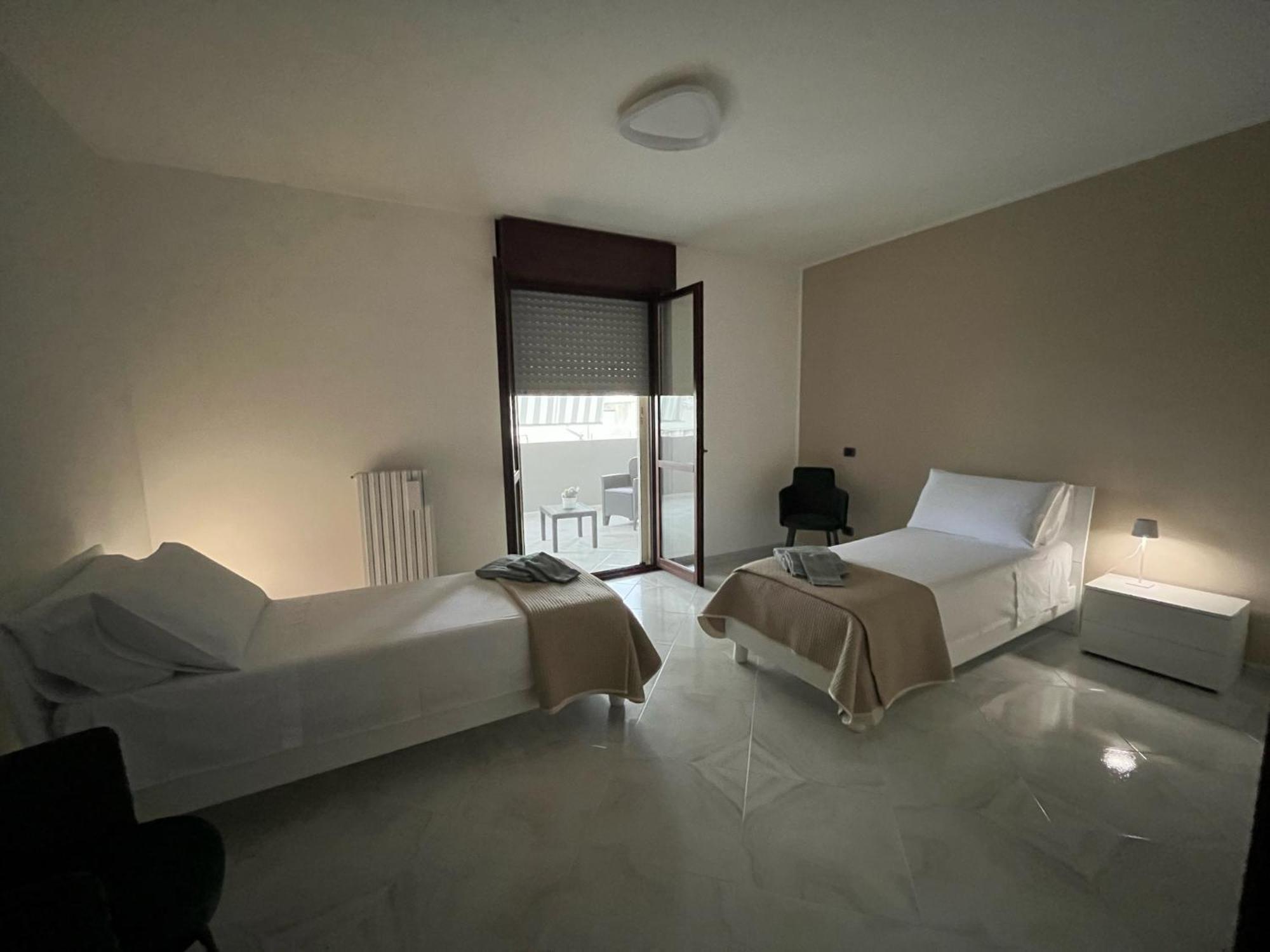 A Casa Di Chiara Apartment Lecce Luaran gambar